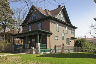 Welcome to 1056 Portland Avenue! 