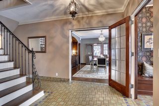 The Central Foyer offers wonderful entertaining flow! 