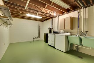 Laundry - neat as a pin. 