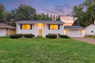 Welcome home to 1616 Sandhust Ave E