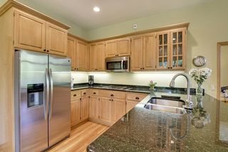Lots of counter space and under cabinet lighting
