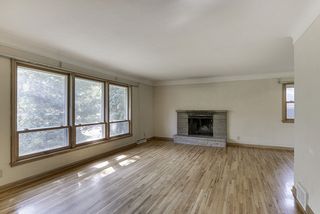 Natural light with large windows - and coved ceiling for added charm...