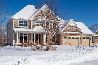 Gorgeous quality crafted Gonyea built home