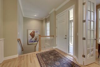 The large foyer (10x10) provides the initial welcome to the home.