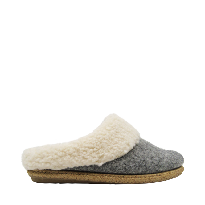 Pantoufles Gris/Taupe pour Femmes de la marque TONI PONS, 3. Un produit distribué par Chaussures Pierre Roy - Saint-Jean Québec