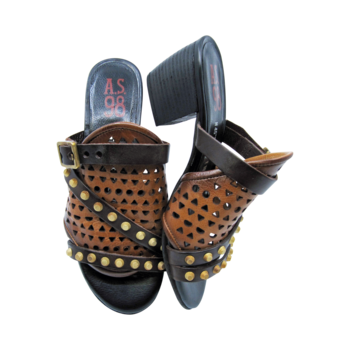 Sandales Tan pour Femmes de la marque A.S.98, 1. Un produit distribué par Chaussures Pierre Roy - Saint-Jean Québec
