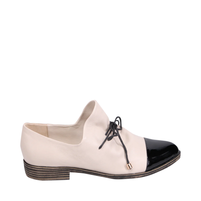 Django & Juliette soulier beige et noir - Chaussures Pierre Roy Saint-Jean