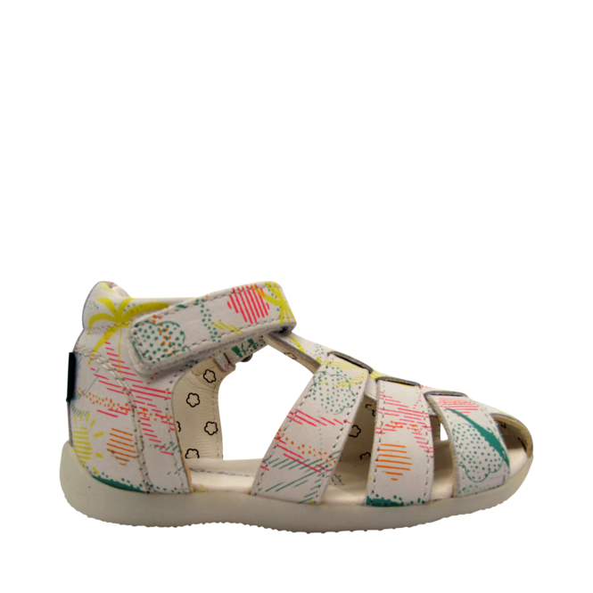 White Baby for Daughters by the brand KICKERS, 3. A product distributed by Chaussures Pierre Roy - Saint-Jean Quebec