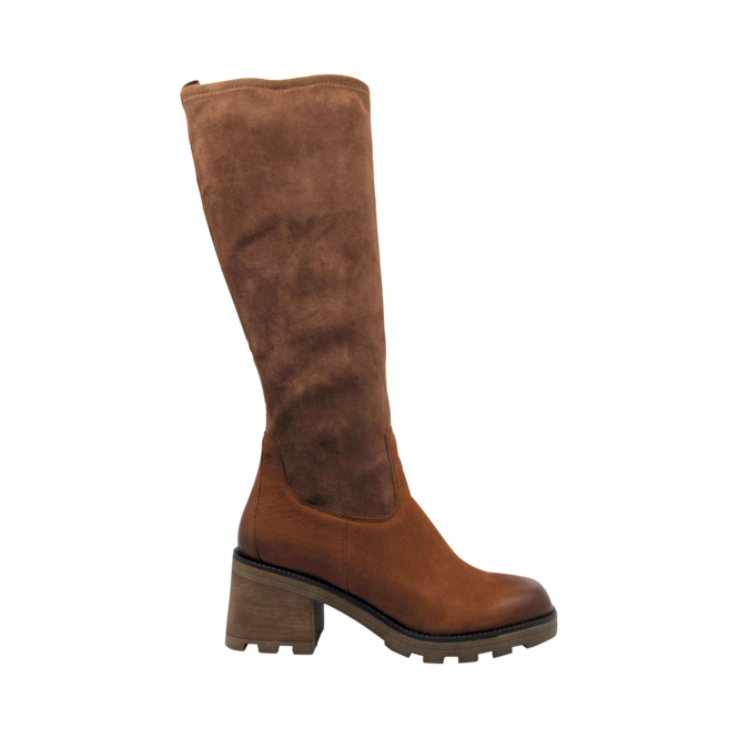 Tan Boots for Women , 1. A product distributed by Chaussures Pierre Roy - Saint-Jean Quebec