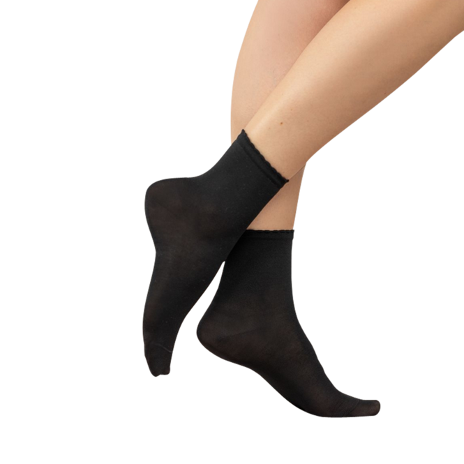 Accessoires pour Femmes , 1. Un produit distribué par Chaussures Pierre Roy - Saint-Jean Québec