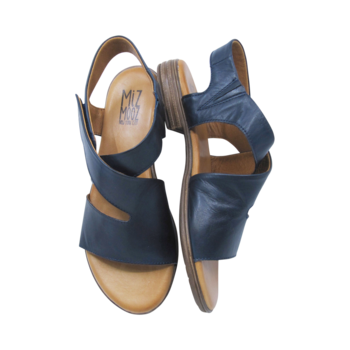 Sandales Bleu pour Femmes de la marque MIZ MOOZ, 1. Un produit distribué par Chaussures Pierre Roy - Saint-Jean Québec