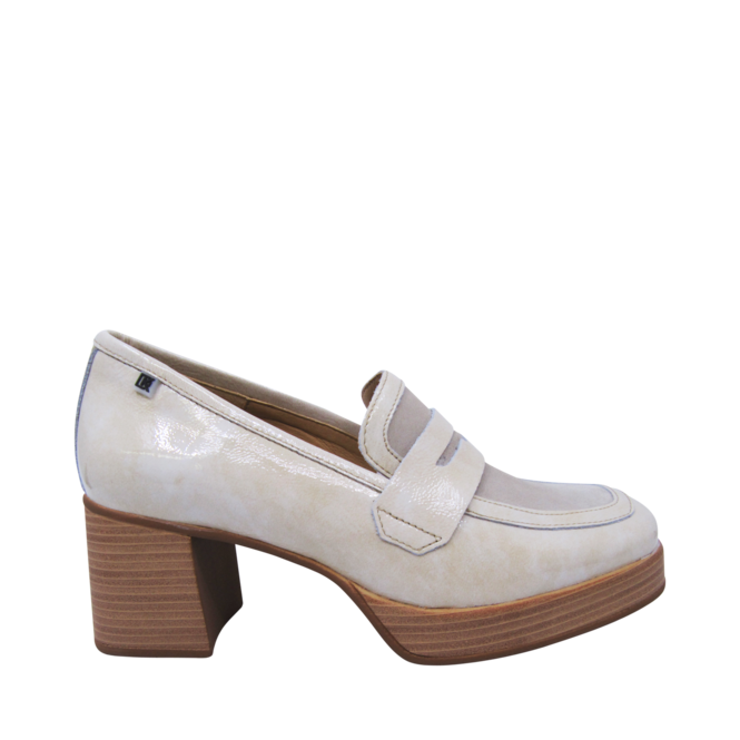 Chaussures Beige pour Femmes de la marque DORKING, 4. Un produit distribué par Chaussures Pierre Roy - Saint-Jean Québec