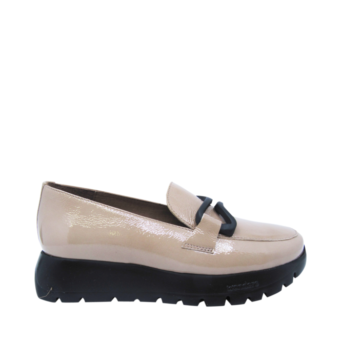 Chaussures Beige pour Femmes de la marque WONDERS, 3. Un produit distribué par Chaussures Pierre Roy - Saint-Jean Québec