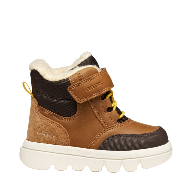 Bébé Tan pour Enfants-garçons de la marque GEOX, 4. Un produit distribué par Chaussures Pierre Roy - Saint-Jean Québec