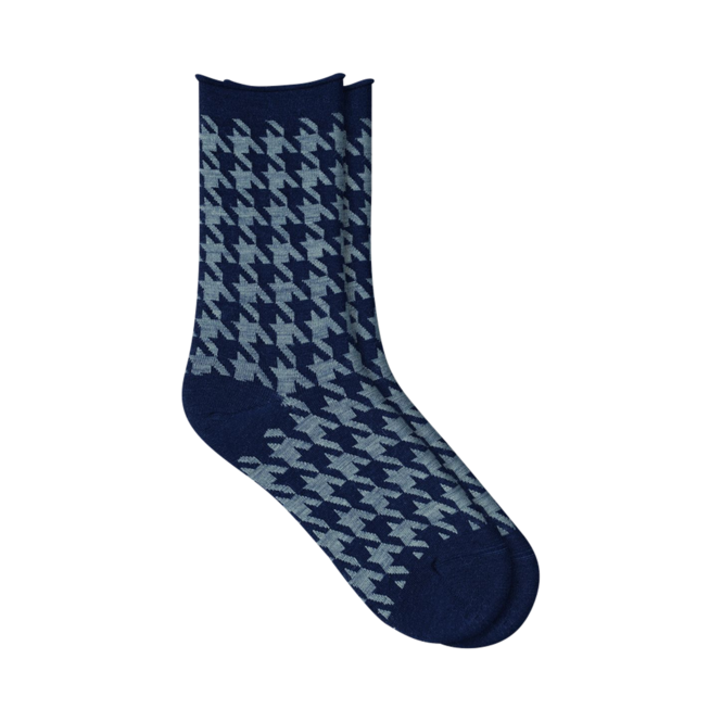 , 2. Un produit distribué par Chaussures Pierre Roy - Saint-Jean Québec