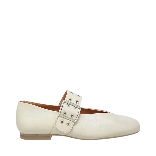 Chaussures Beige pour Femmes de la marque MIZ MOOZ, 3. Un produit distribué par Chaussures Pierre Roy - Saint-Jean Québec