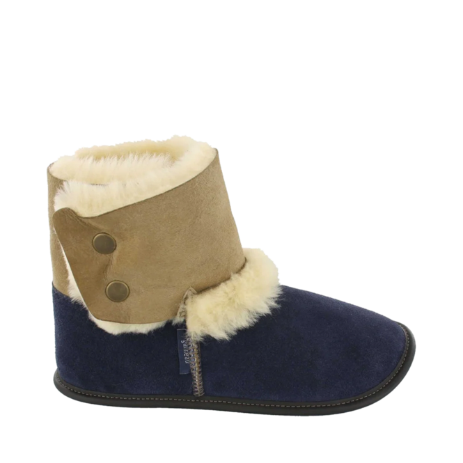 Pantoufles Autres pour Femmes de la marque GARNEAU PANTOUFLES, 1. Un produit distribué par Chaussures Pierre Roy - Saint-Jean Québec