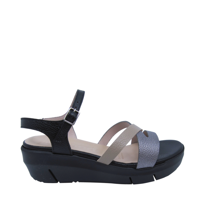 Sandales Noir pour Femmes de la marque WONDERS, 4. Un produit distribué par Chaussures Pierre Roy - Saint-Jean Québec