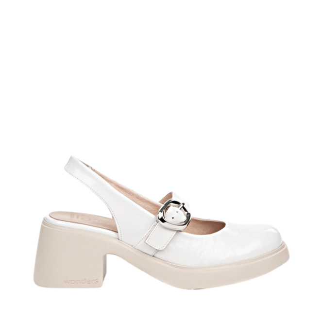 White Shoes for Women by the brand WONDERS, 4. A product distributed by Chaussures Pierre Roy - Saint-Jean Quebec