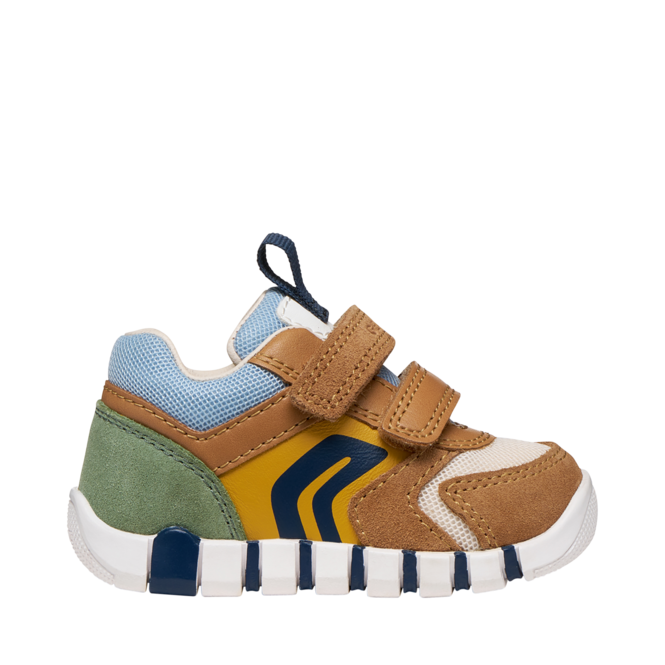 Tan Baby for Boys by the brand GEOX, 3. A product distributed by Chaussures Pierre Roy - Saint-Jean Quebec