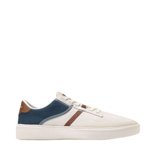 Chaussures Beige pour Hommes de la marque COLE HAAN, 3. Un produit distribué par Chaussures Pierre Roy - Saint-Jean Québec