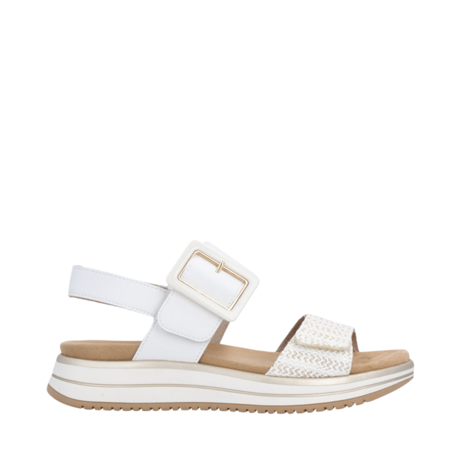 Sandales Beige pour Femmes de la marque RIEKER, 4. Un produit distribué par Chaussures Pierre Roy - Saint-Jean Québec