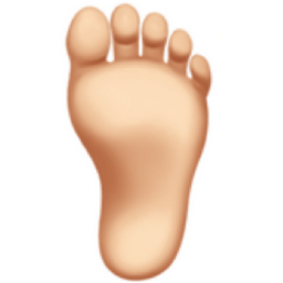 foot: light skin tone emoji