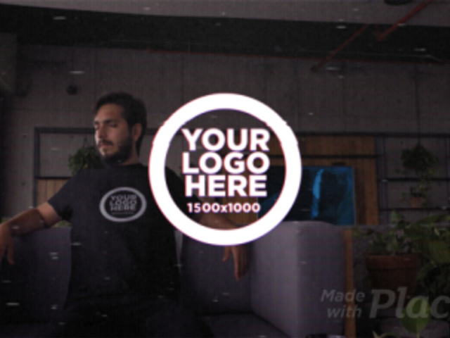 Intro Maker for Apparel Stores Featuring Retro Glitch Effects  2982a-3524-el1