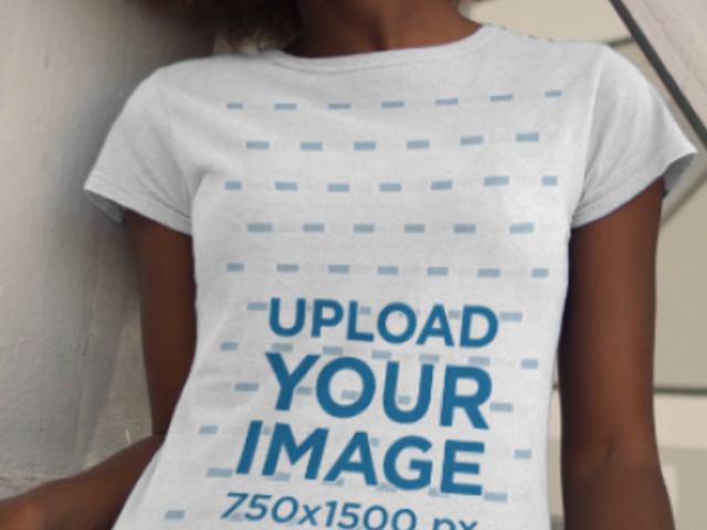 T-Shirt Video Featuring a Woman With an Afro Posing 3659v