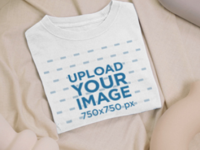 T-Shirt Video Featuring a Pottery Set with Ceramic Vases 5028v