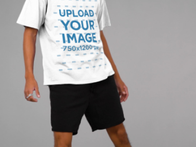 T-Shirt Video Featuring a Cool Man With Sunglasses at a Studio 5844v