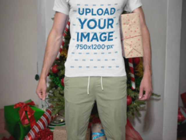 Gildan and Bella Canvas T-Shirt Video Featuring Two Men and Women Celebrating Christmas 7313v