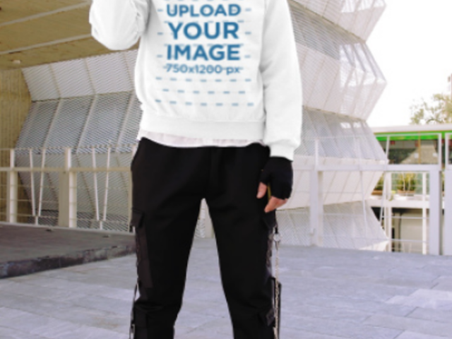 Gildan Sweatshirt and Bella Canvas T-Shirt Video of a Man in a Harajuku-Inspired Outfit 7465v