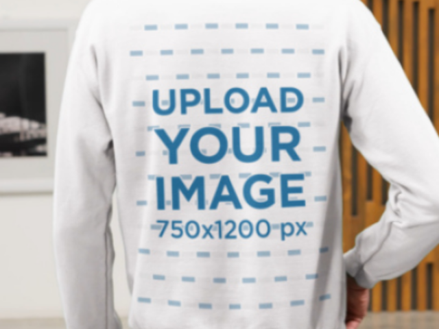 Homemade Feel-Themed Video of the Back-View of a Man Wearing a Gildan Sweatshirt 8906v