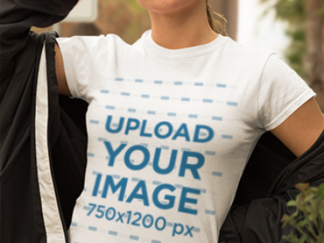 Parallax Video Featuring a Woman with an Athleisure T-Shirt Look 2400