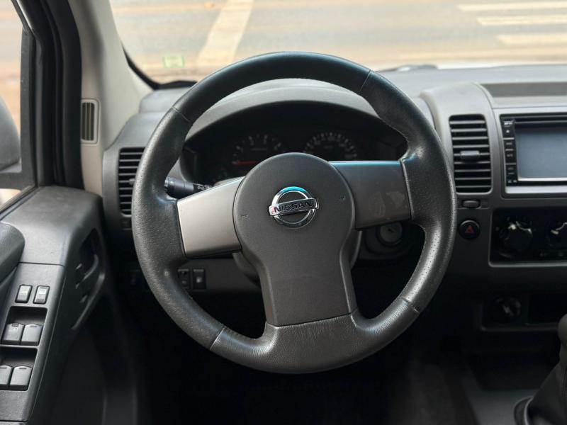 FRONTIER XE 2.5 4X4