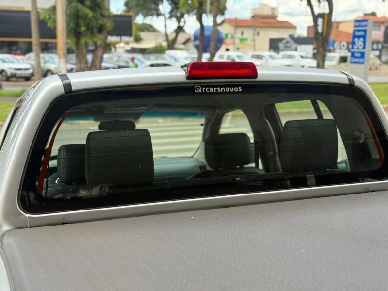 FRONTIER XE 2.5 4X4