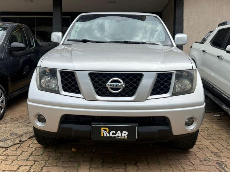 FRONTIER XE 2.5 4X4