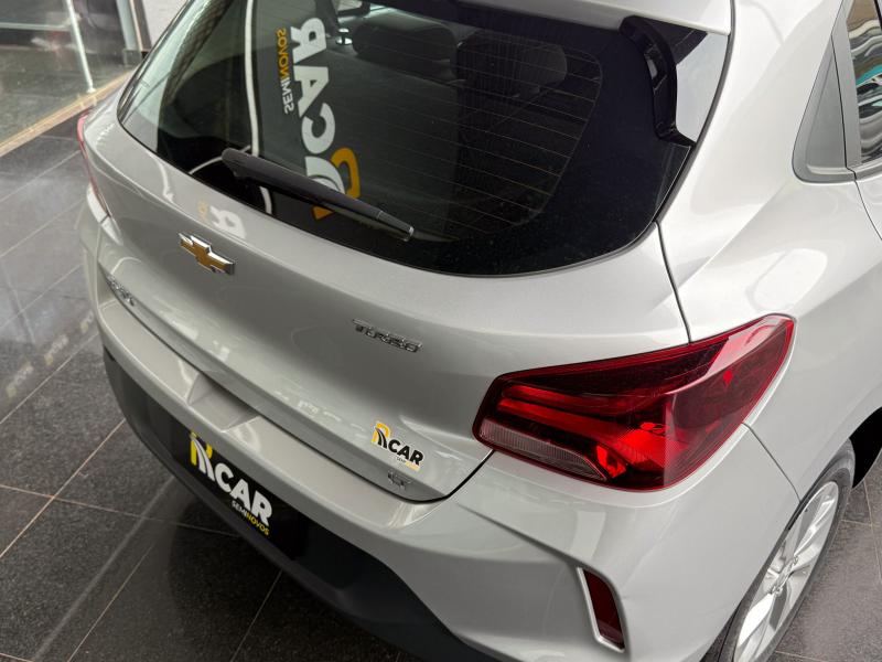 ONIX LT 1.0 TURBO