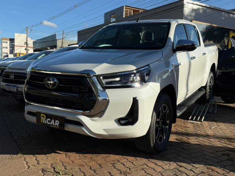 HILUX SRX