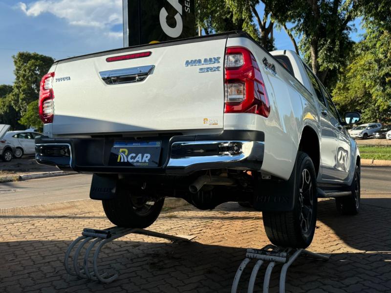 HILUX SRX
