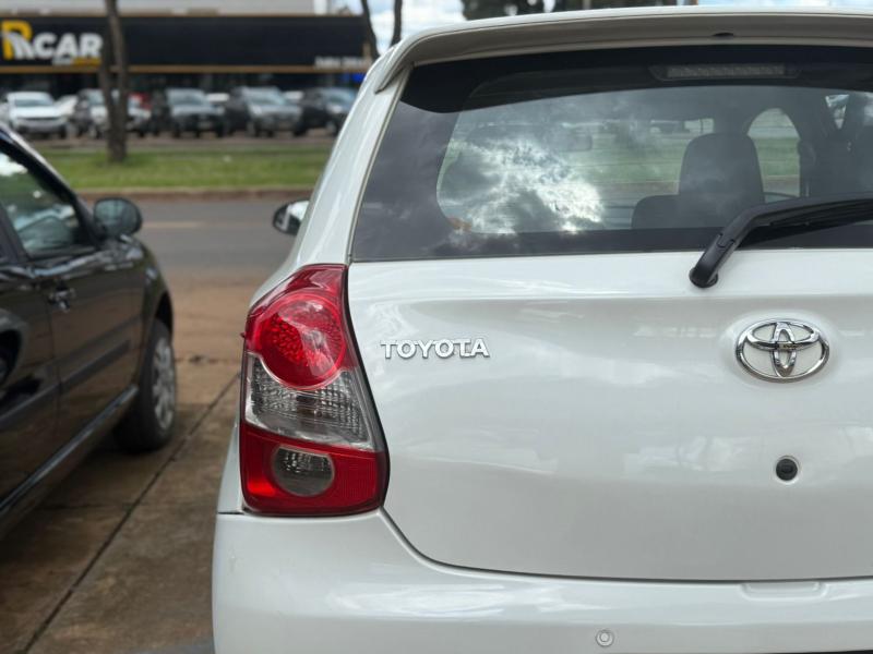 ETIOS HB X 13L MT