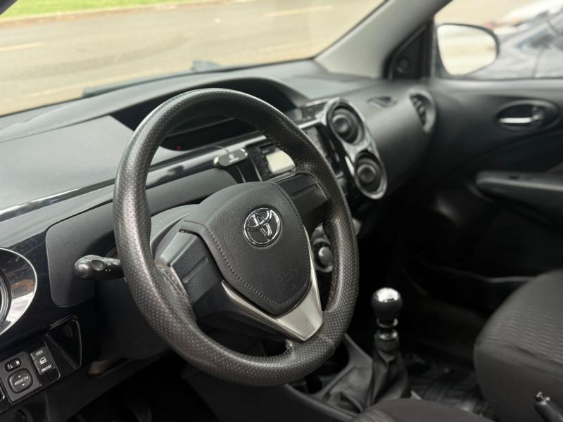 ETIOS HB X 13L MT