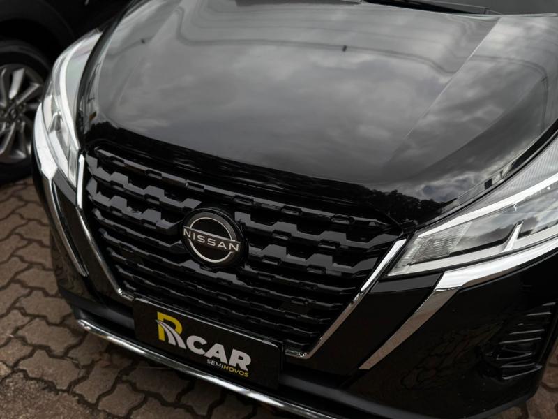 KICKS ADVANCE CVT