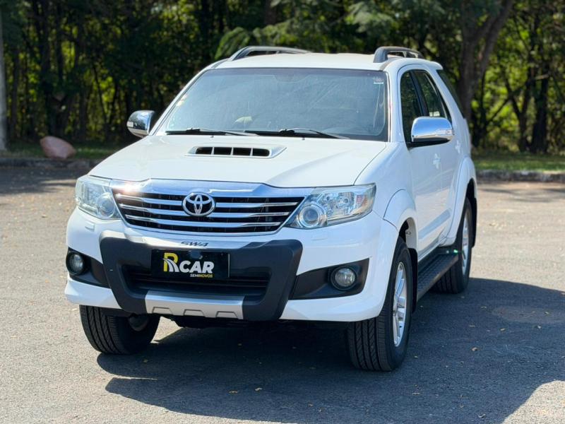 HILUX SW4 SRV 4X4
