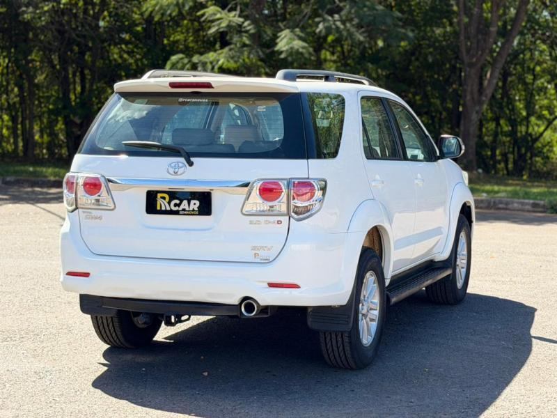 HILUX SW4 SRV 4X4