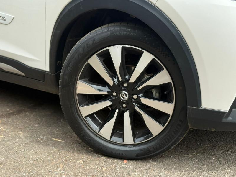 KICKS SV CVT