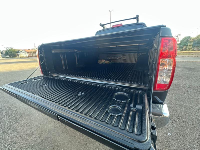 foto do FRONTIER LE ATTACK CD 4X4 2.5 TB DIESEL AT 2012