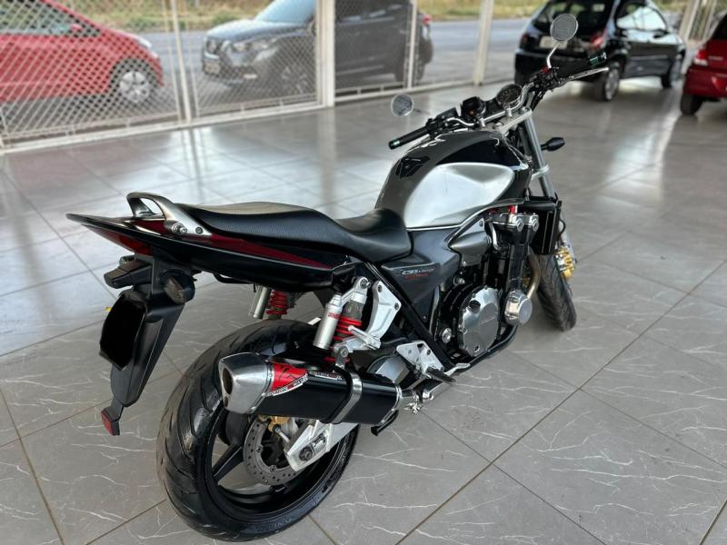 foto do CB1300F 2008