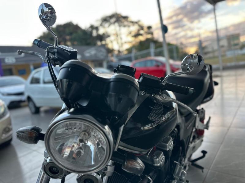 foto do CB1300F 2008